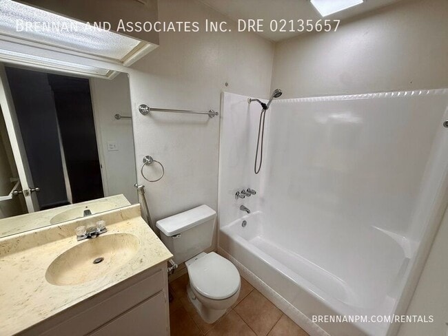 Building Photo - 11039 Via Parma