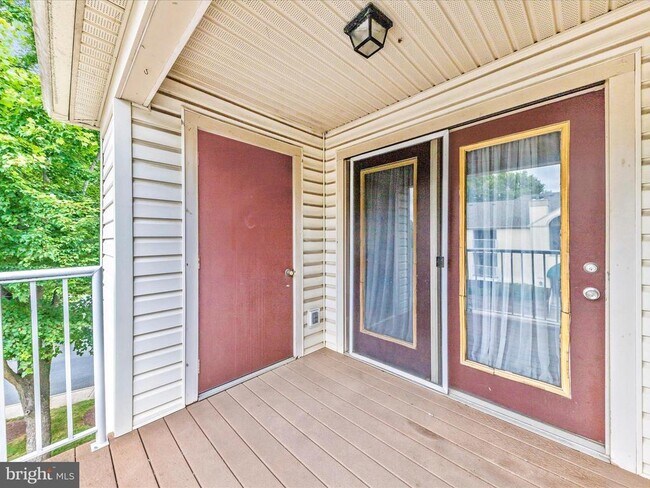 Building Photo - 2106 Whitehall Rd