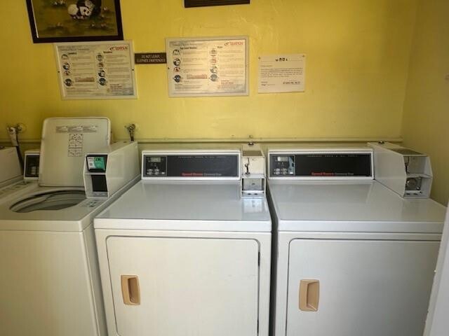 Building Photo - 134 S Cypress Rd