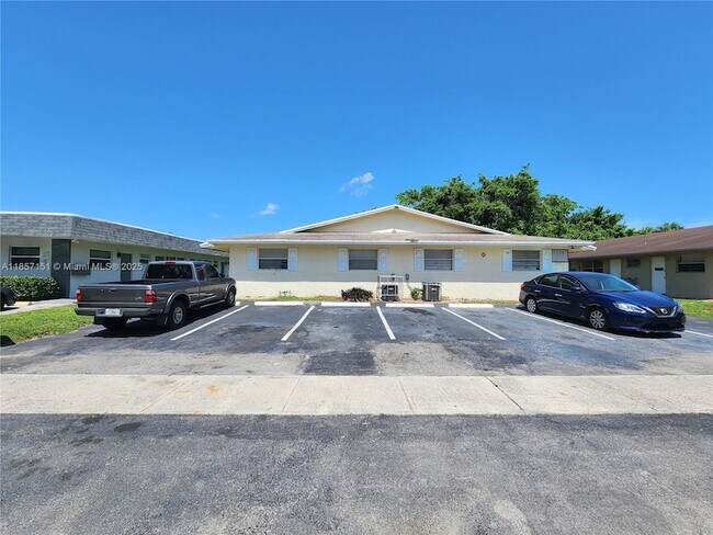Building Photo - 2250 NW 59th Terrace
