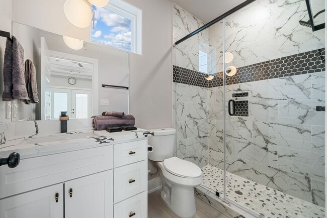 Building Photo - 8521 Brandon St