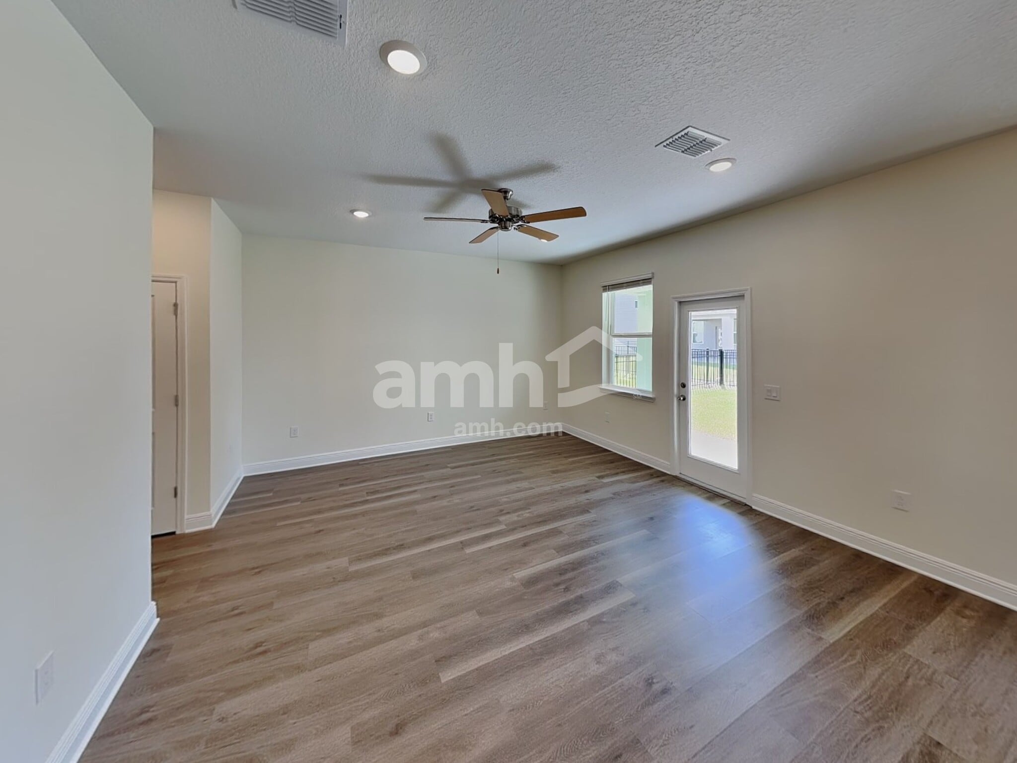 Building Photo - 5993 Sycamore Pl St