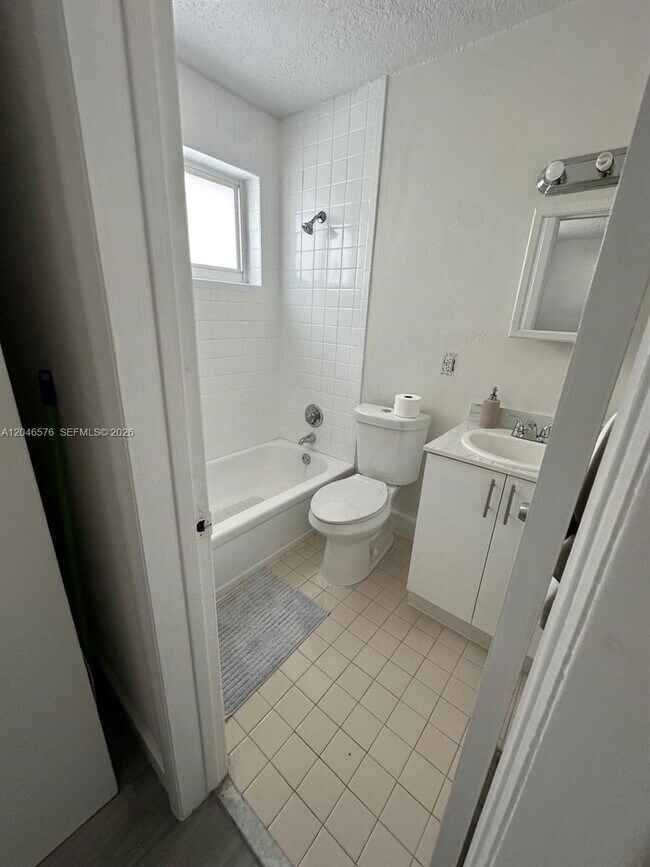 Building Photo - 6805 SW 88th St