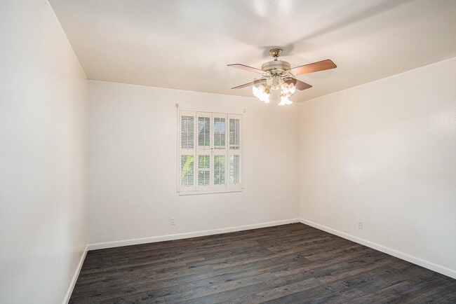 Building Photo - 7527 Quail Run Dr