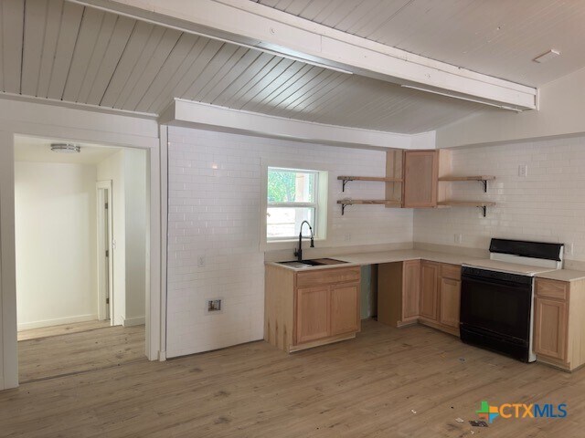 Building Photo - 302 Kegley St