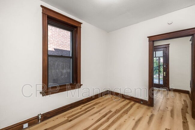 Building Photo - 5033 Ray Ave