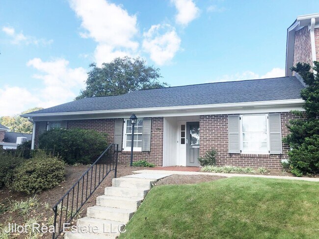 Primary Photo - 2 br, 2 bath House - 1647 Executive Park L...
