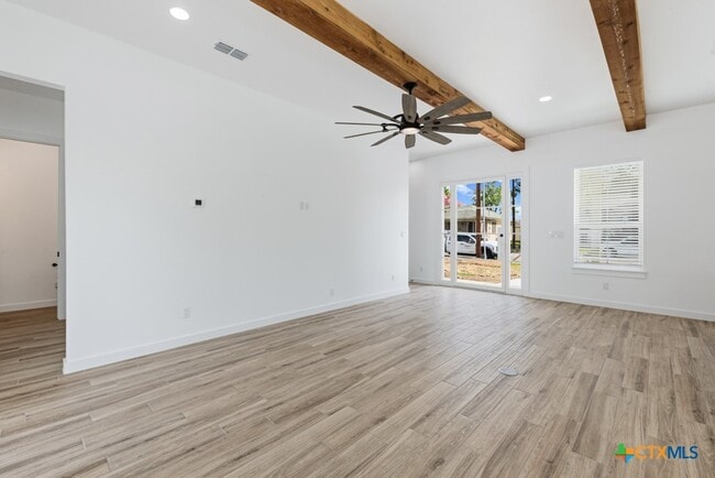 Building Photo - 158 S Academy Ave