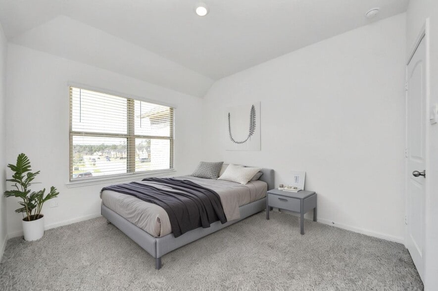 Building Photo - 501 Newcomb Holw Dr