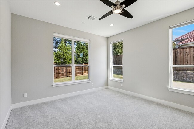 Building Photo - 916 Savannah Trl