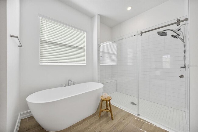 Building Photo - 6834 115th St E