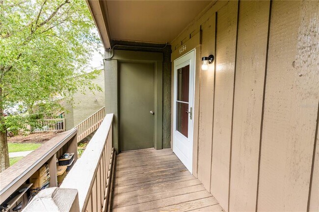 Building Photo - 6094 Peregrine Ave