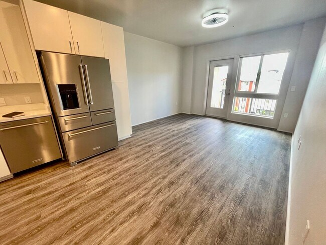 Building Photo - AVAILABLE MID-JUNE! BRAND NEW 1-Bedroom in...