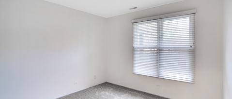 Building Photo - 1330 Cromwell Ct