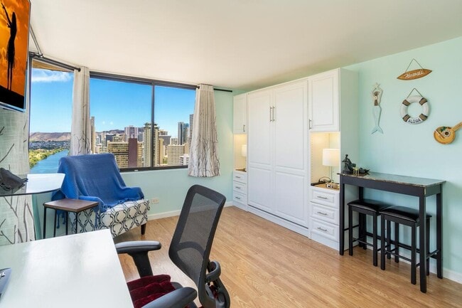 Building Photo - 444 Niu St
