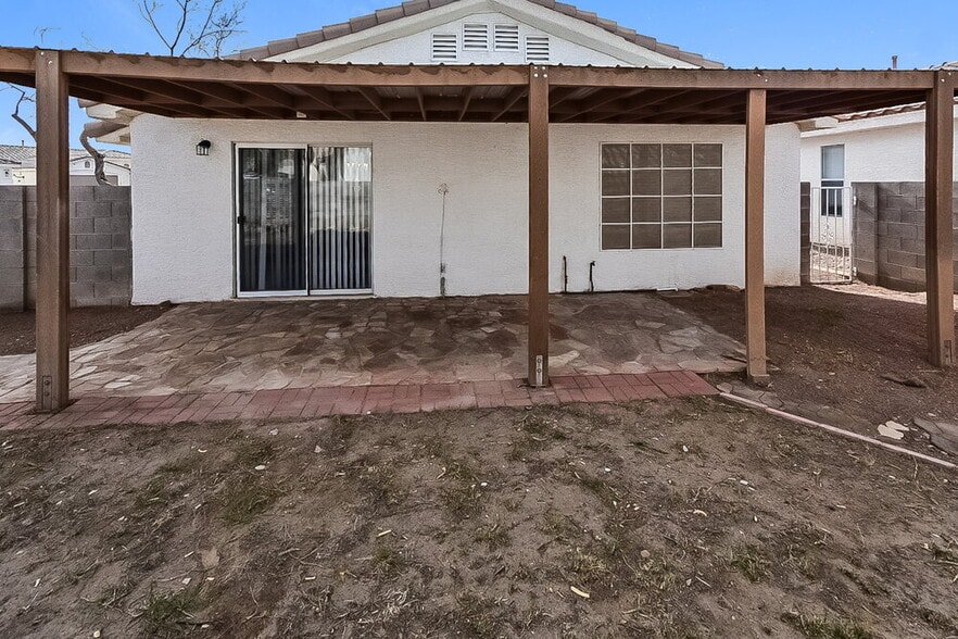 Building Photo - 8100 Pursuit Ct