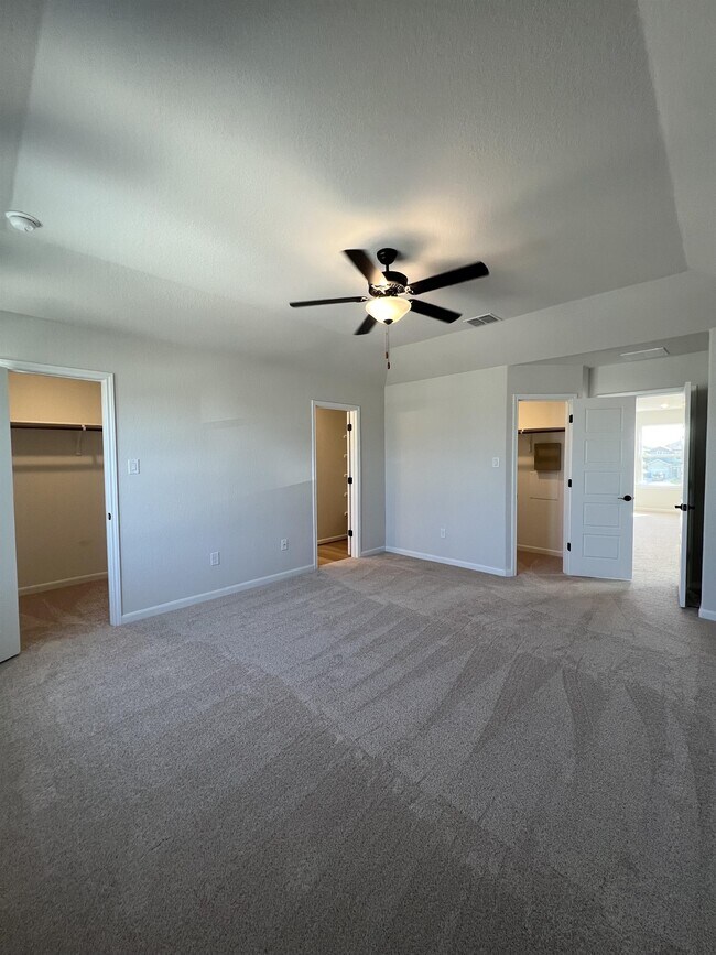 Building Photo - 16630 Daylight Ln