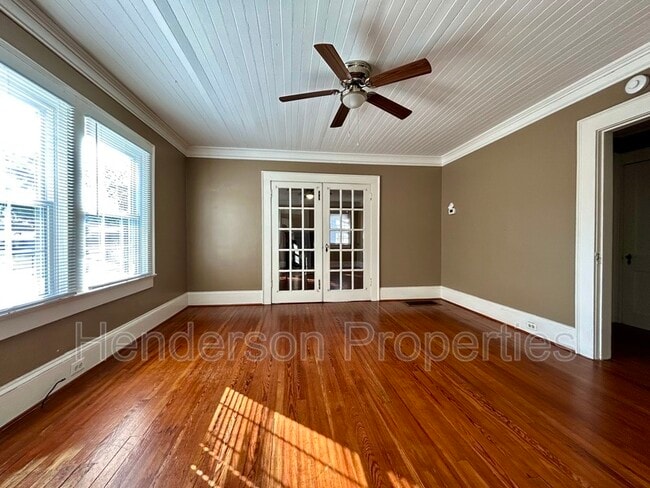 Building Photo - 935 Old Charlotte Rd SW