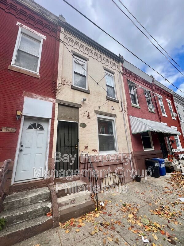 Building Photo - 1631 Edgley St