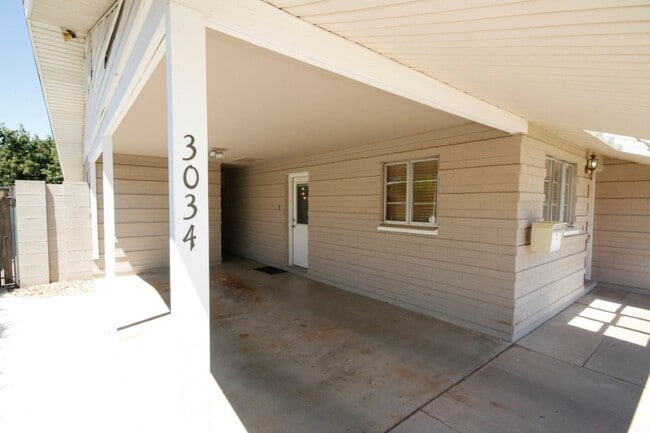 Building Photo - 3034 E Cheery Lynn Rd