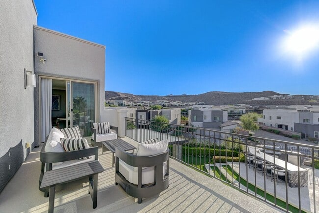 Building Photo - Distinctive Fully Furnished Estate in The Canyons!