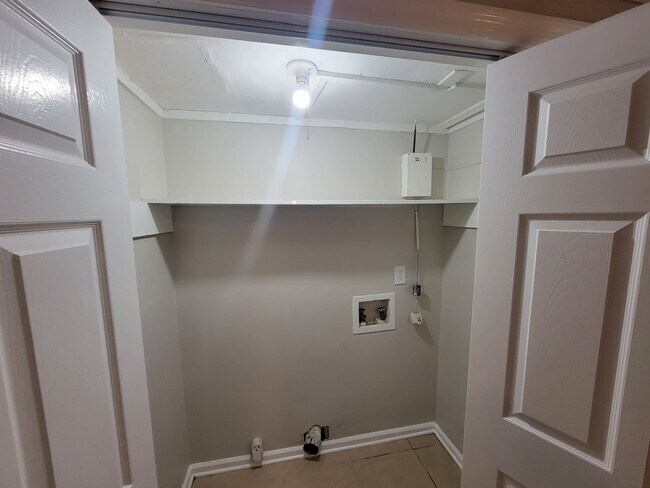 Building Photo - 151 Chalet North CT