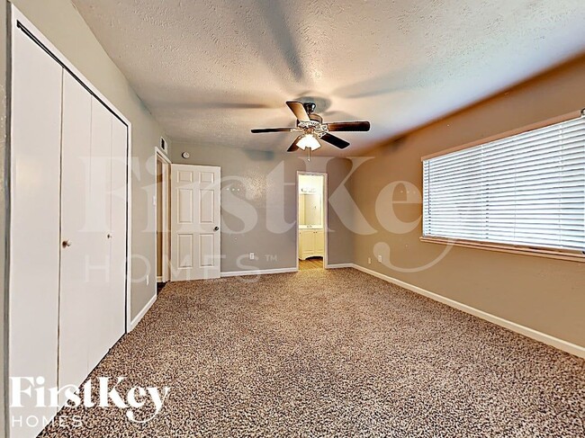 Building Photo - 6914 Pickett Dr