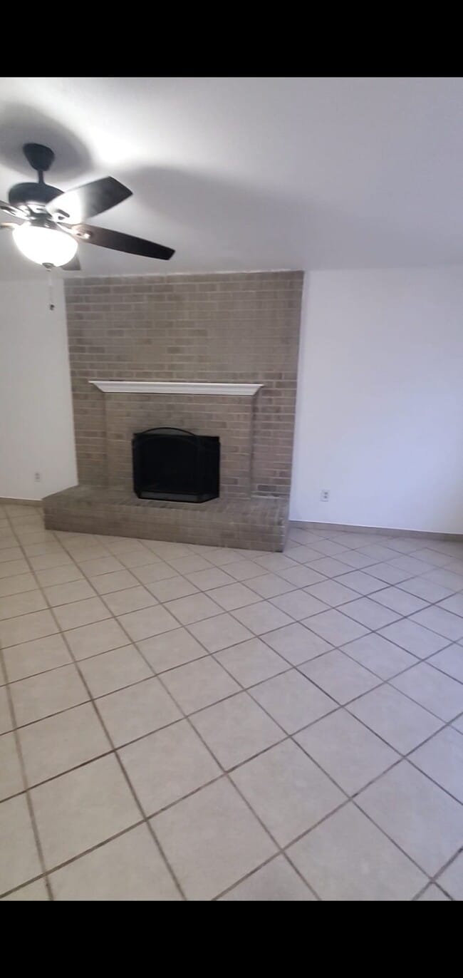 Building Photo - 5406 Windy Meadow Dr