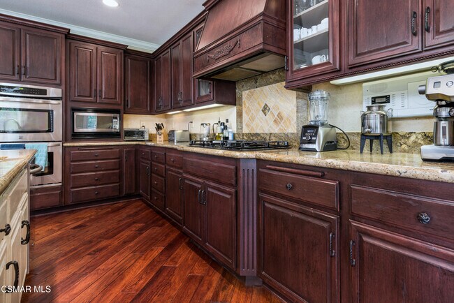 Building Photo - 499 Via Galo