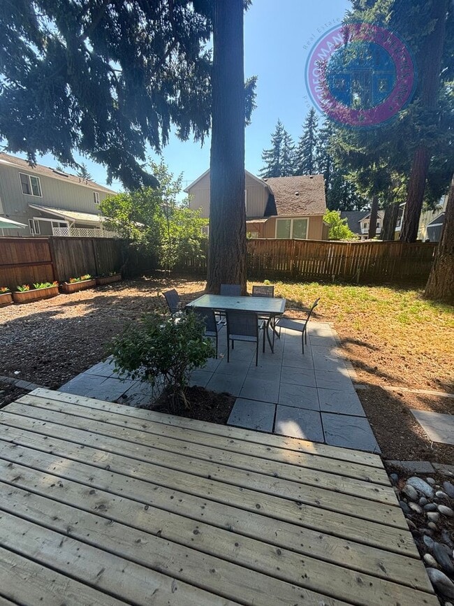 Building Photo - Newly Remodeled Home With Large Yard In Ro...