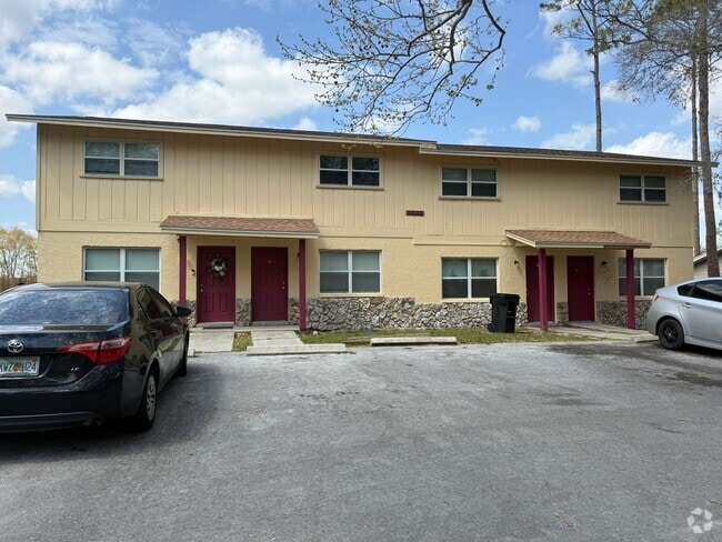 Building Photo - 1016 SW 62nd Ter