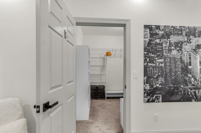 Building Photo - 5049 Spaniel Dr