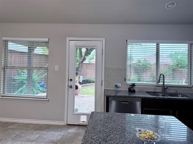 Building Photo - 3728 Holly Brook Dr