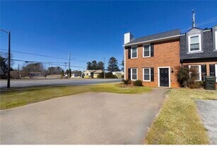 Building Photo - 3100 Duvall Pl NW