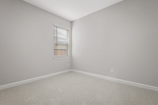 Building Photo - 21520 Bluebonnet Bay Dr