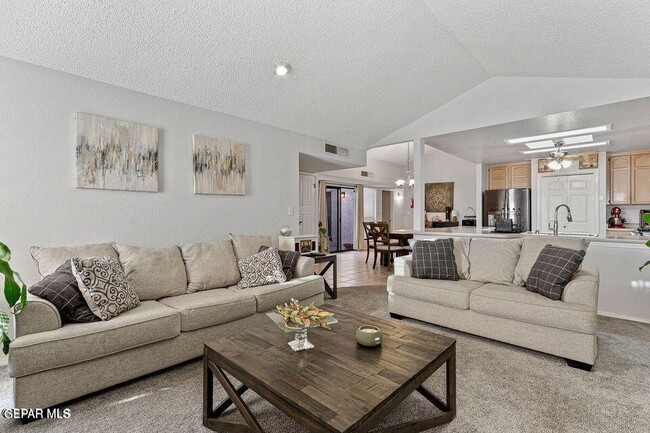 Building Photo - 766 Espada Dr