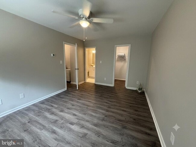 Building Photo - 9984 Shoshone Way