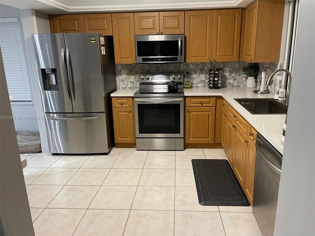 Building Photo - 980 NW 79th Terrace