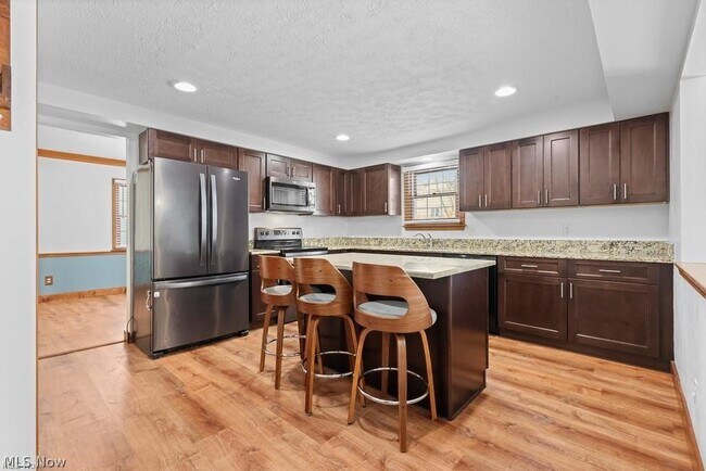 Building Photo - 13943 Walking Stick Way