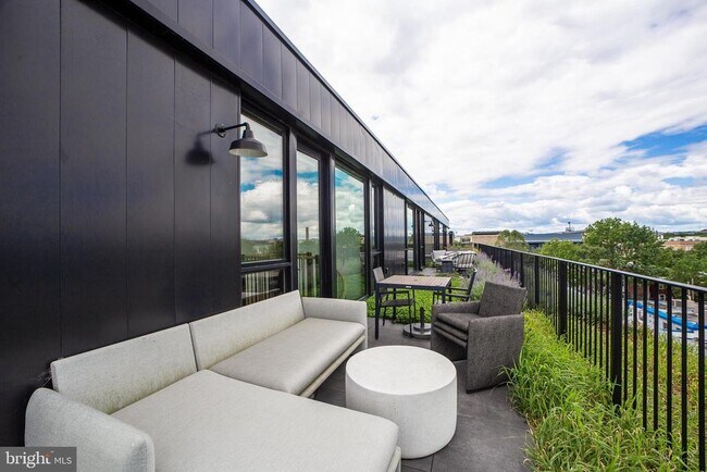 Building Photo - 57 N St NW