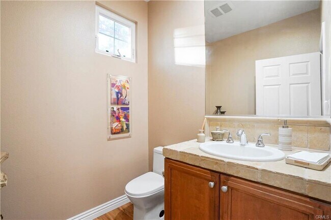 Building Photo - 5672 Como Cir