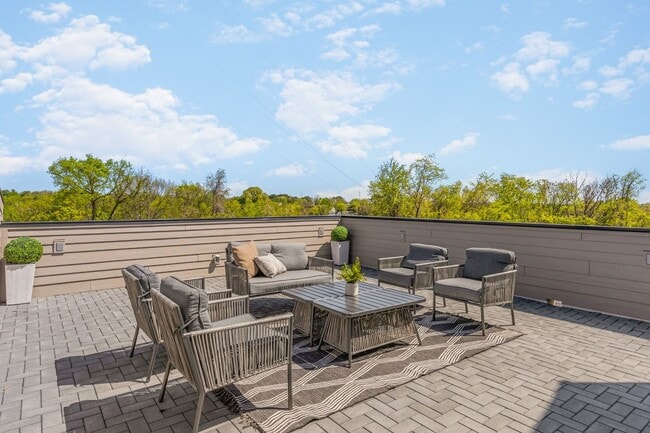 Building Photo - Brand New Townhome in The Heart Of East Nashville