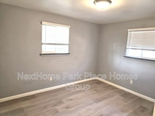 Building Photo - 3904 Bay City Rd