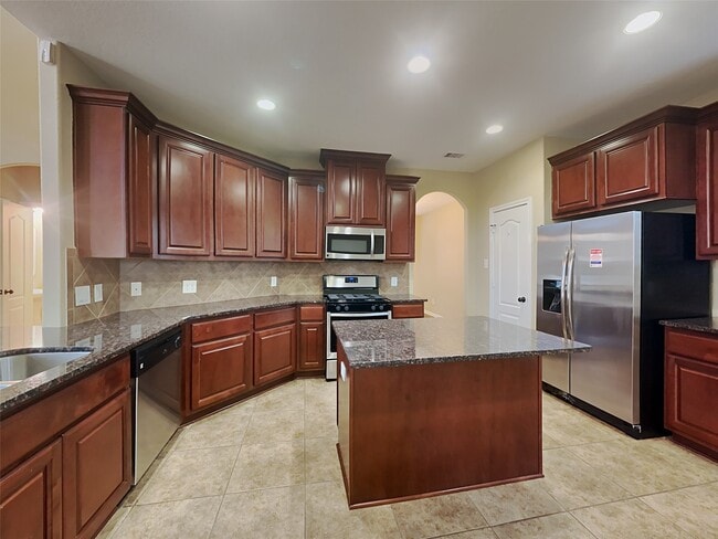 Building Photo - 6815 Hunters Way Ln