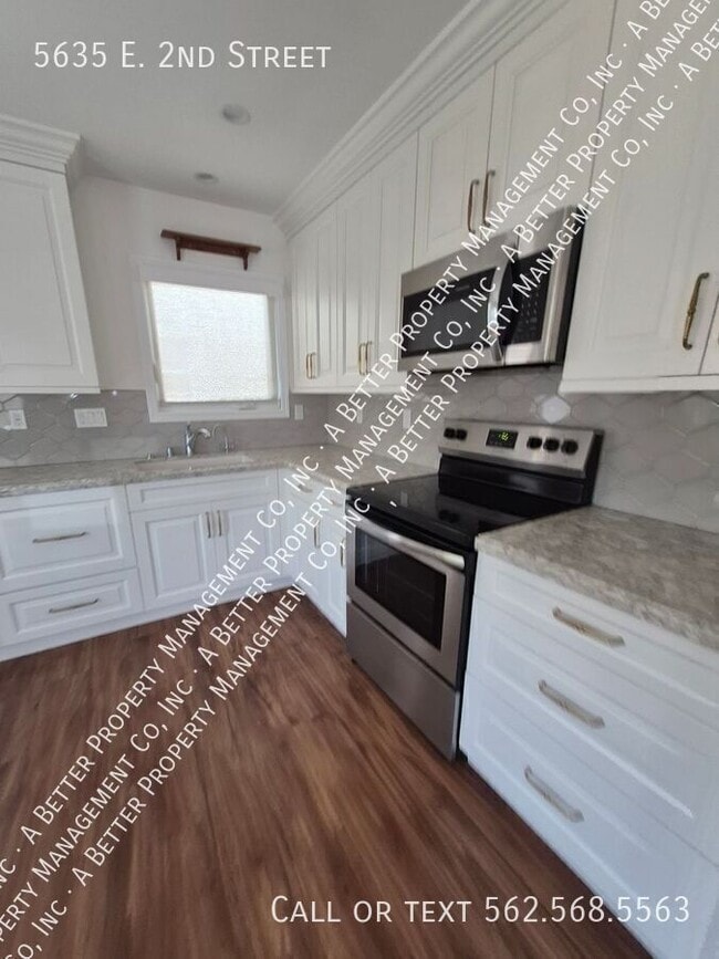 Building Photo - 5635 2nd St