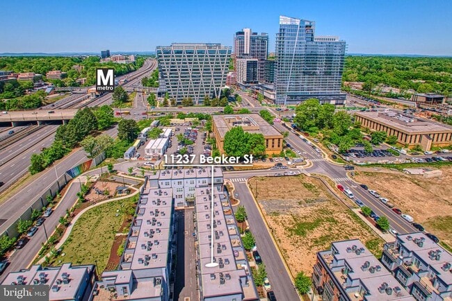 Building Photo - 11237 Beaker St
