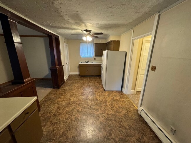 Building Photo - 1st floor Apartment