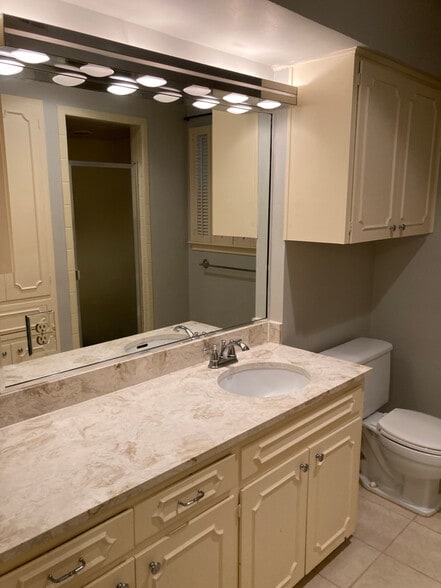 Building Photo - 3730 Fairfield Ave