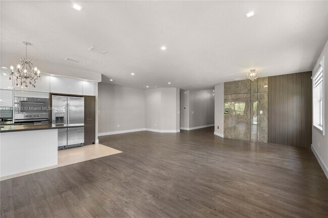 Building Photo - 8555 NW 111th Ct