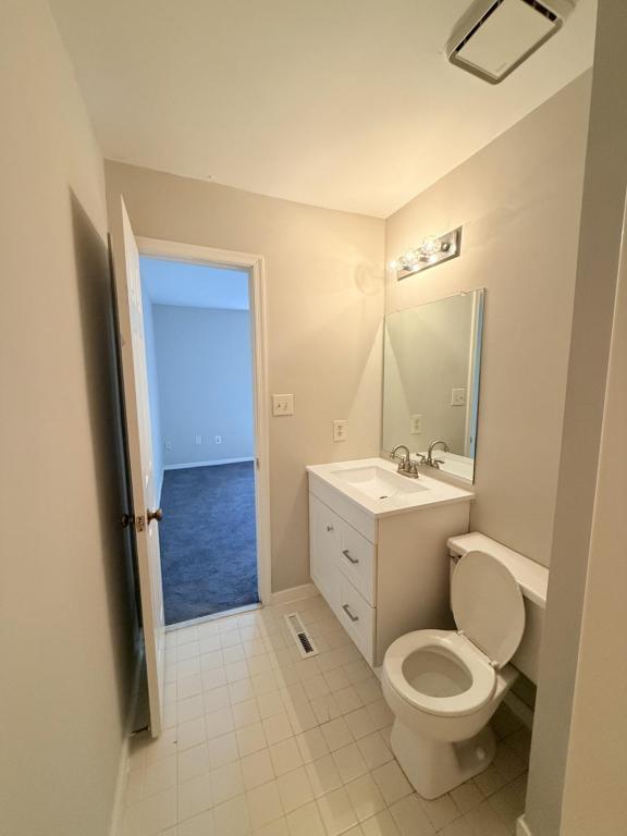 Building Photo - 2504 Thicket Greene Ct